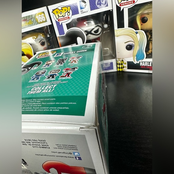 Funko Pop! Vinyl: DC Comics - Harley Quinn #34 - Picture 8 of 10